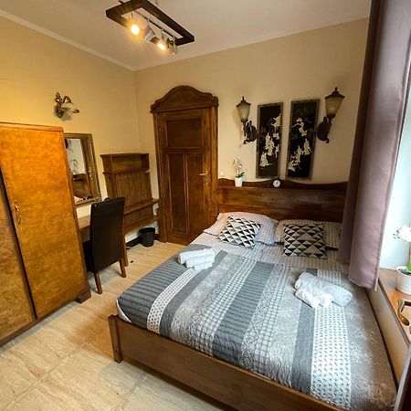 Bed and Breakfast Dworek Oliwski Gdaňsk Exteriér fotografie
